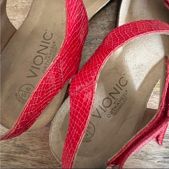 VIONIC Natasia red patent leather orthoheel wedge sz 9 - Picture 8 of 12